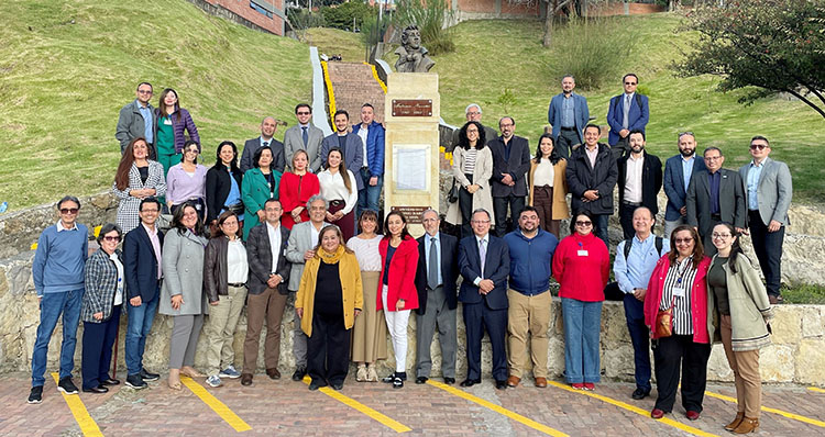 UANRecibioVisitoParesAcademicosCampusBogota