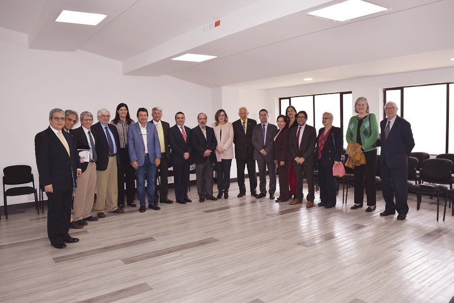 VisitasParesAcademicosRecorriendoCaminoCalidad2